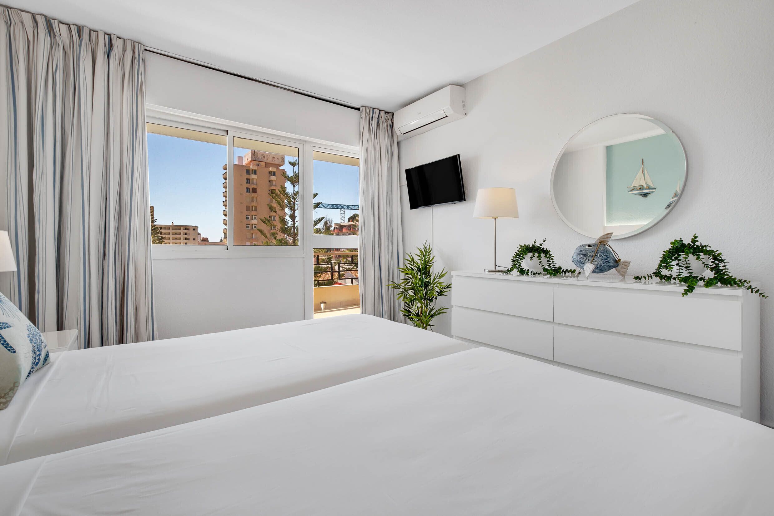 Iron/ironing board, travel cot, free WiFi, bed sheets