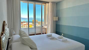 Iron/ironing board, travel cot, free WiFi, bed sheets