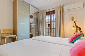 2 bedrooms, iron/ironing board, travel crib, free WiFi