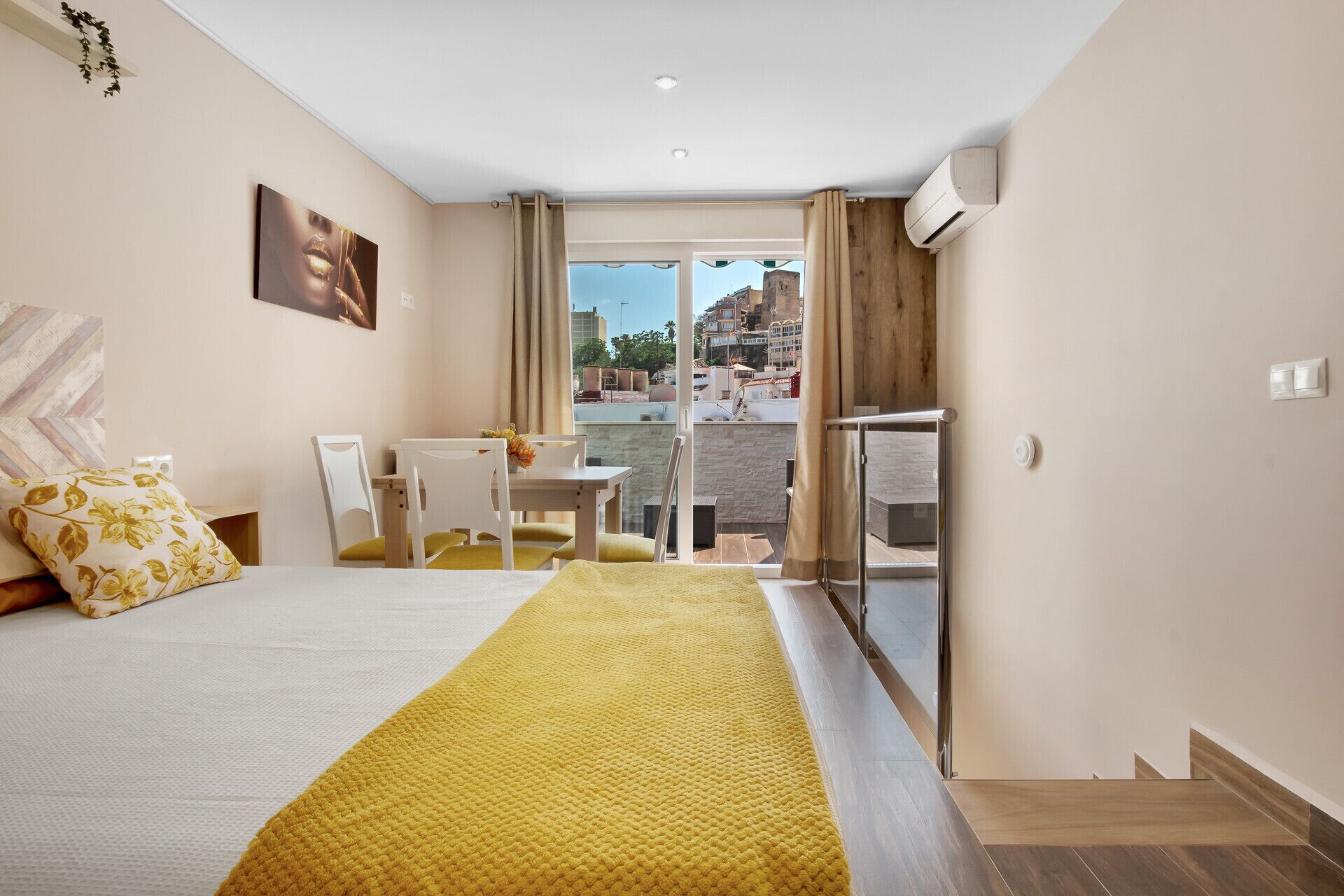 2 bedrooms, iron/ironing board, travel cot, free WiFi