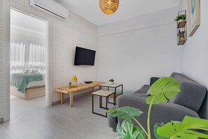 2 bedrooms, iron/ironing board, travel cot, free WiFi - Casa Lido - Front line beach (Torremolinos)