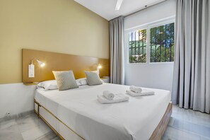 2 bedrooms, iron/ironing board, travel cot, free WiFi