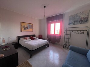 1 多间卧室、免费 WiFi、床单