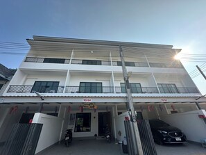 Front of property - Modern House CNX (Chiang Mai)