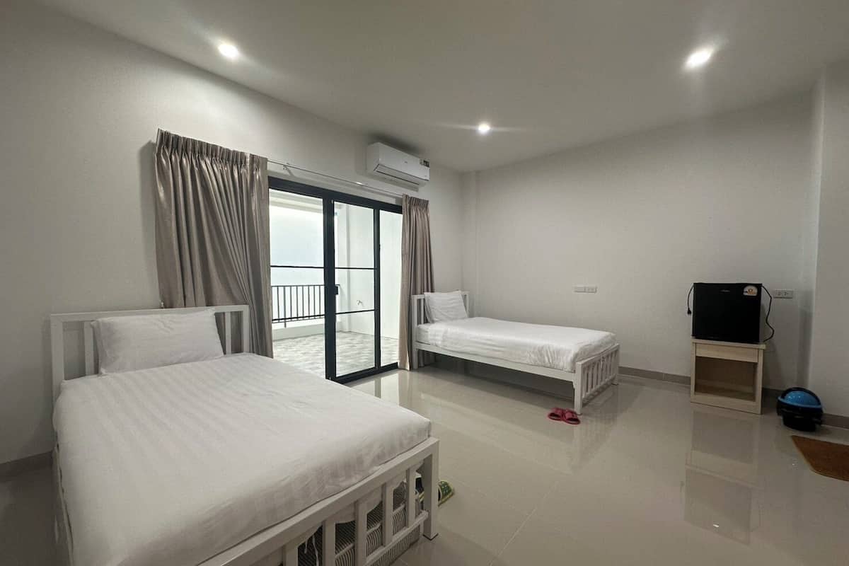 Habitación Deluxe con 2 camas individuales, 2 camas individuales | Escritorio, espacio para trabajar con un portátil, wifi gratis