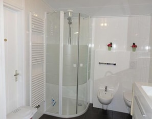 Ferienhaus | Badezimmer | Dusche