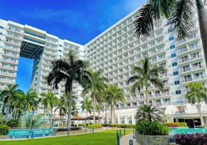 Exterior - Shell Residences by Staycation (Pasay)