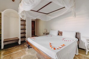 Villa, 3 habitaciones | Escritorio, espacio para trabajar con laptop y cunas gratuitas 