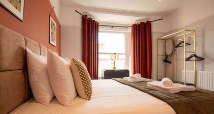 Britannia Apartment - a house that sleeps 6 guests in 2 bedrooms