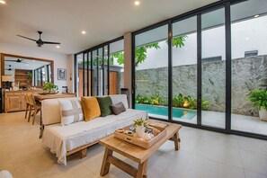 Living area - Sister Suites (Seminyak)