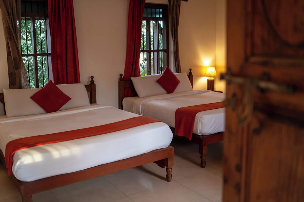 Premium Quadruple Room | Desk, laptop workspace, soundproofing, iron/ironing board