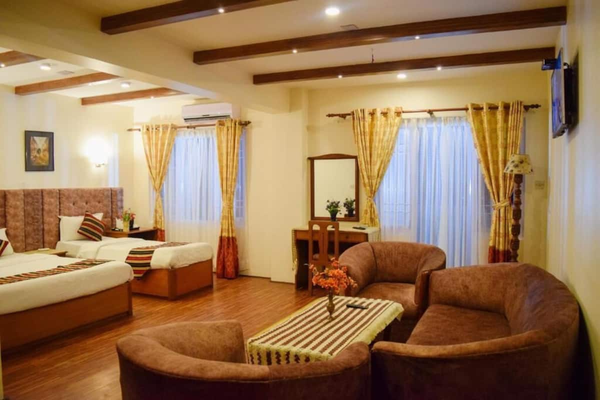 Junior Suite, Balcony, Garden View | 1 bedroom, free WiFi