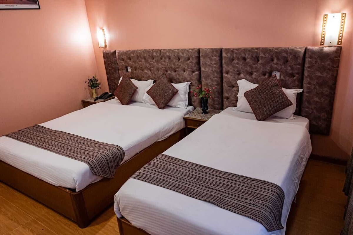 Deluxe Double or Twin Room, City View | 1 bedroom, free WiFi