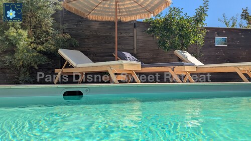 Paris Disney Sweet Retreat