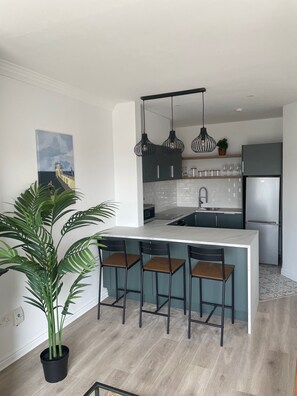 Fridge, microwave, oven, stovetop