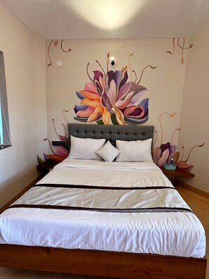 Deluxe Room, Balcony, City View