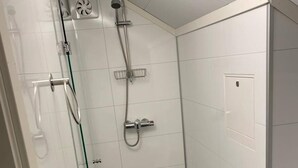 Apartment, 2 Bedrooms, Balcony | Bathroom - Charming 2-bedroom Loft by Unesco Jotunheimen and Vettifossen! (Ardal)