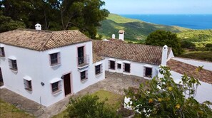 Exterior - Villa 'Cantarranas' with Sea View, Private Pool and Wi-Fi (Tarifa)