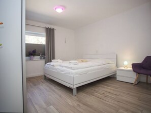 1 habitación, cuna de viaje y wifi gratis 