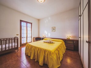 2 camere, culla da viaggio, Wi-Fi gratuito