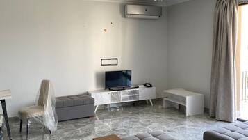 Smart TV, caminetto, videogiochi, monitor per computer