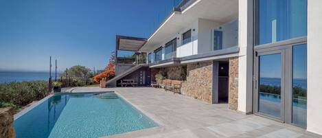 Ferienhaus | Pool | Innenpool, Außenpool