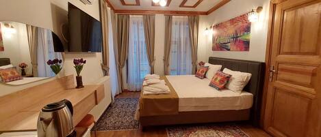 Superior Suite | 1 bedroom, in-room safe, soundproofing, free WiFi