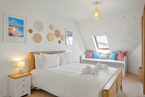 2 chambres, bureau, fer et planche à repasser, accès au Wi-Fi (inclus)