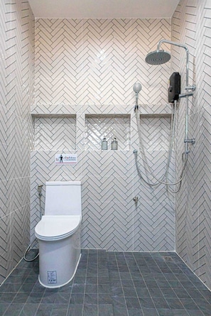 Towels, soap, shampoo