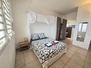 3 bedrooms, iron/ironing board, travel cot, WiFi