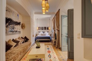 5 Schlafzimmer, Bügeleisen/Bügelbrett, WLAN, Bettwäsche