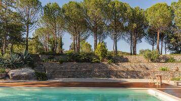 Piscine extérieure, piscine chauffée