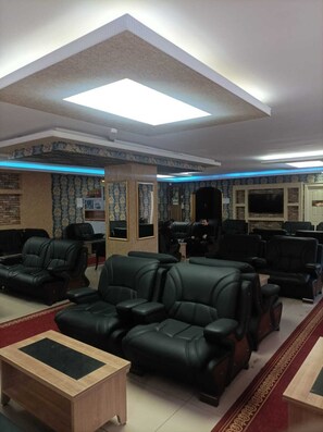 Espace de travail pour ordinateur portable, Wi-Fi gratuit