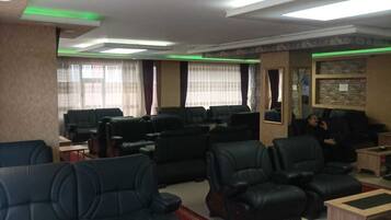 Espace de travail pour ordinateur portable, Wi-Fi gratuit