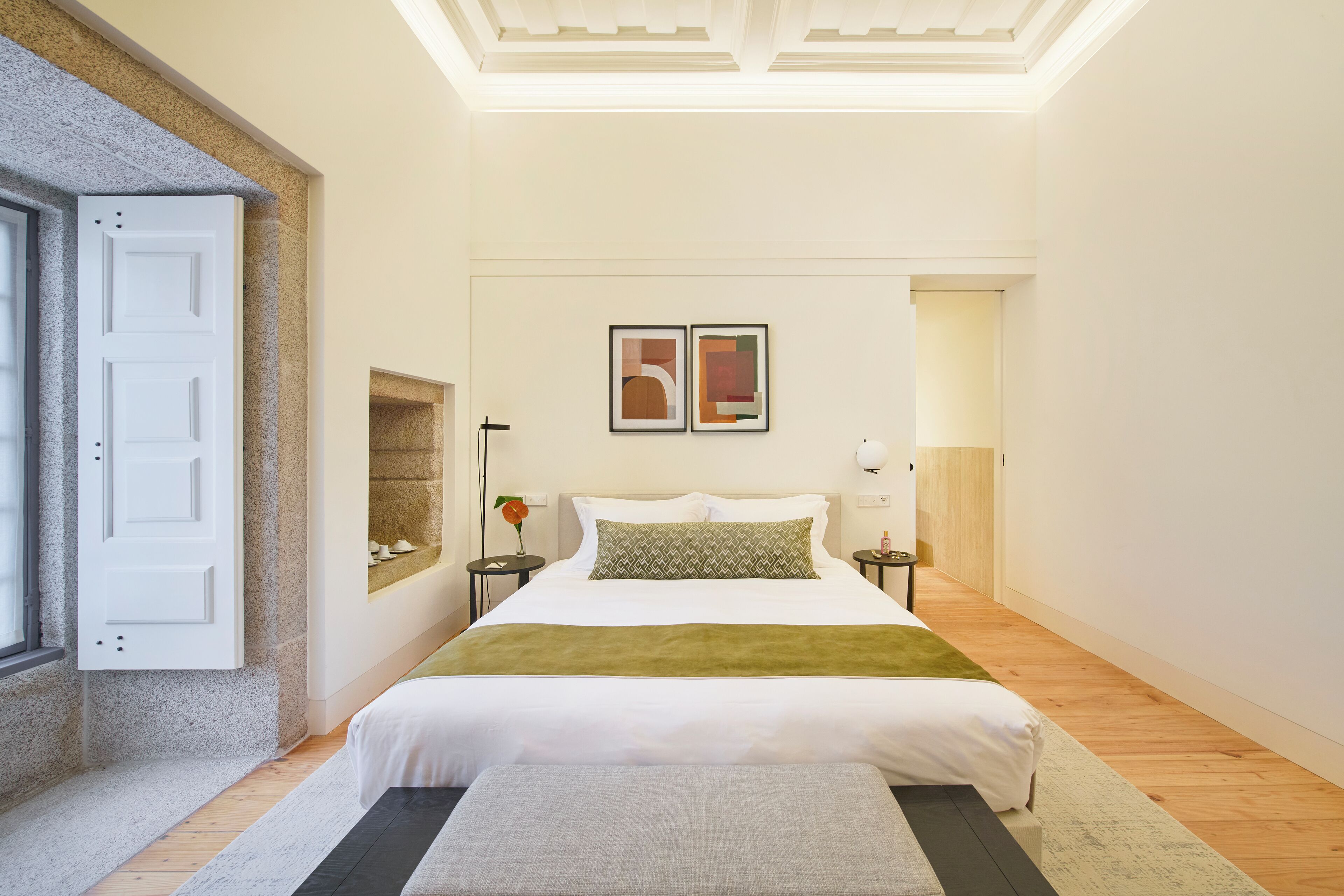 Quarto casal ou duplo clássico, vista para o jardim | Roupas de cama antialérgicas, frigobar, cofres nos quartos, escrivaninha