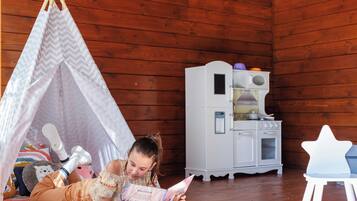 Área de juegos infantiles techada
