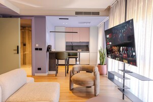 Superior Apartment | Stofa | 50-tommu plasmasjónvarp með kapalrásum