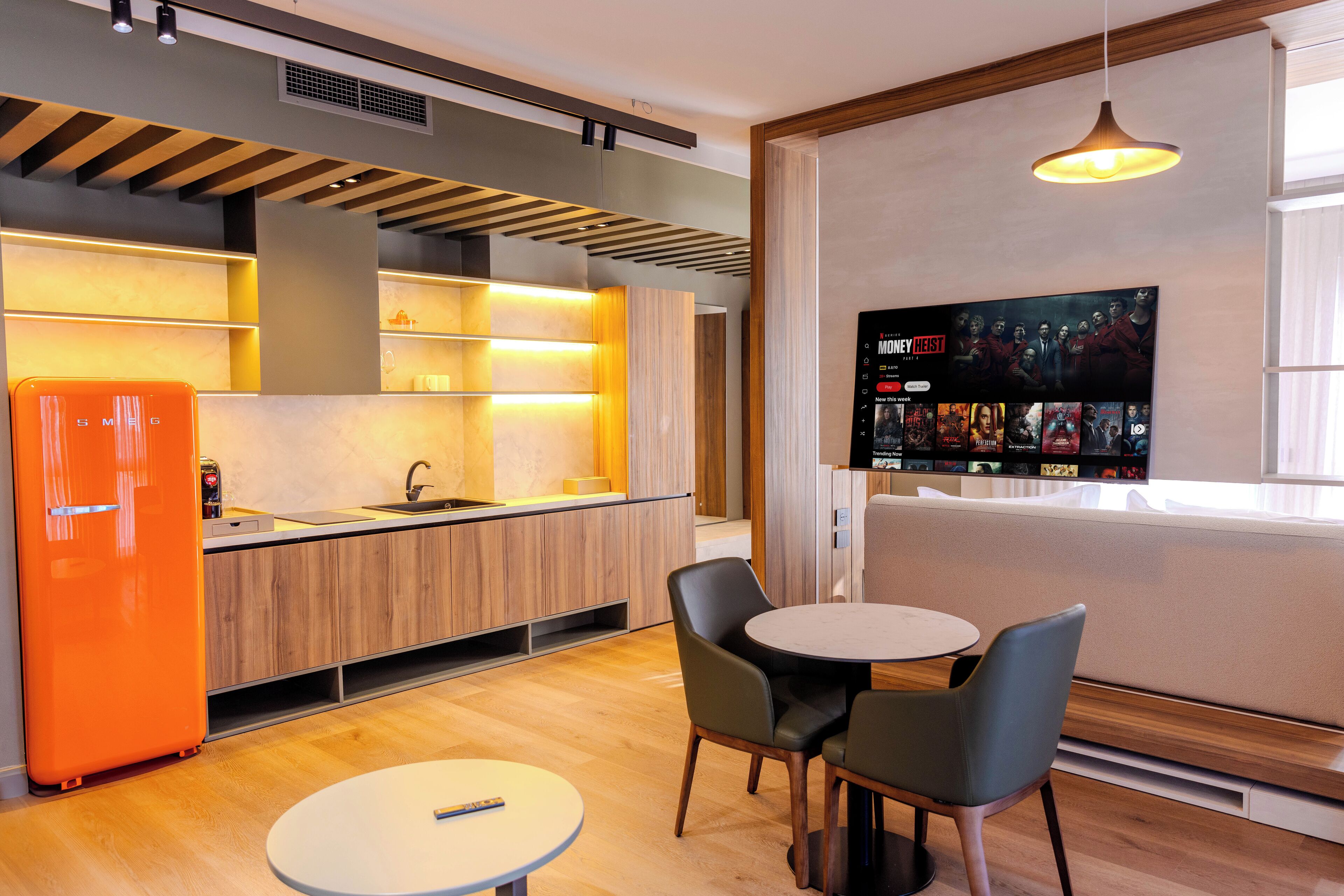 Deluxe Apartment | Egyptian cotton sheets, premium bedding, memory foam beds