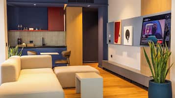 Junior Studio Suite, City View