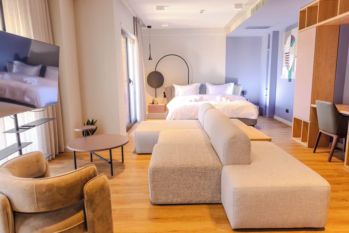 Superior-Studiosuite, mit Bad | Bettwäsche aus ägyptischer Baumwolle, hochwertige Bettwaren