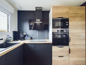Frigorifero, microonde, forno, lavastoviglie