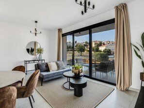 Living room - Three-bedroom Penthouse With two Large Balconies (Limassol)