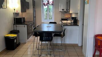 Mikrowelle, Ofen, Herdplatte, GeschirrspĂŒler