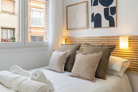 Classic Double Room, City View (Self Check-in) | Down comforters, free WiFi