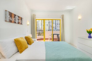 1 bedroom, iron/ironing board, internet, bed sheets