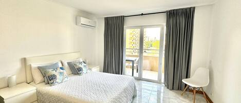 1 makuuhuone, silitysrauta/-lauta, internet, vuodevaatteet