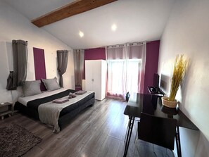 Apartment (T) | 1 bedroom, individually decorated, free WiFi - Les Cinq Lys (Carcassonne)