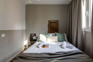 2 bedrooms, in-room safe, iron/ironing board, free WiFi - CASA CALABRIA ATICO 1 (6.1) 4 PAX (Barcelona)