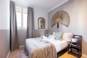 2 間睡房、房內夾萬、熨斗/熨衫板、免費 Wi-Fi