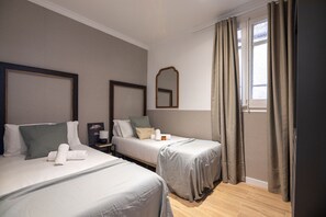 2 Schlafzimmer, Zimmersafe, Bügeleisen/Bügelbrett, kostenloses WLAN